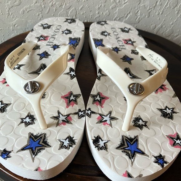 Coach: Abigail (A01821) Star Sandals/Flip Flops- Silver Tone- 7-8 - Picture 15 of 16